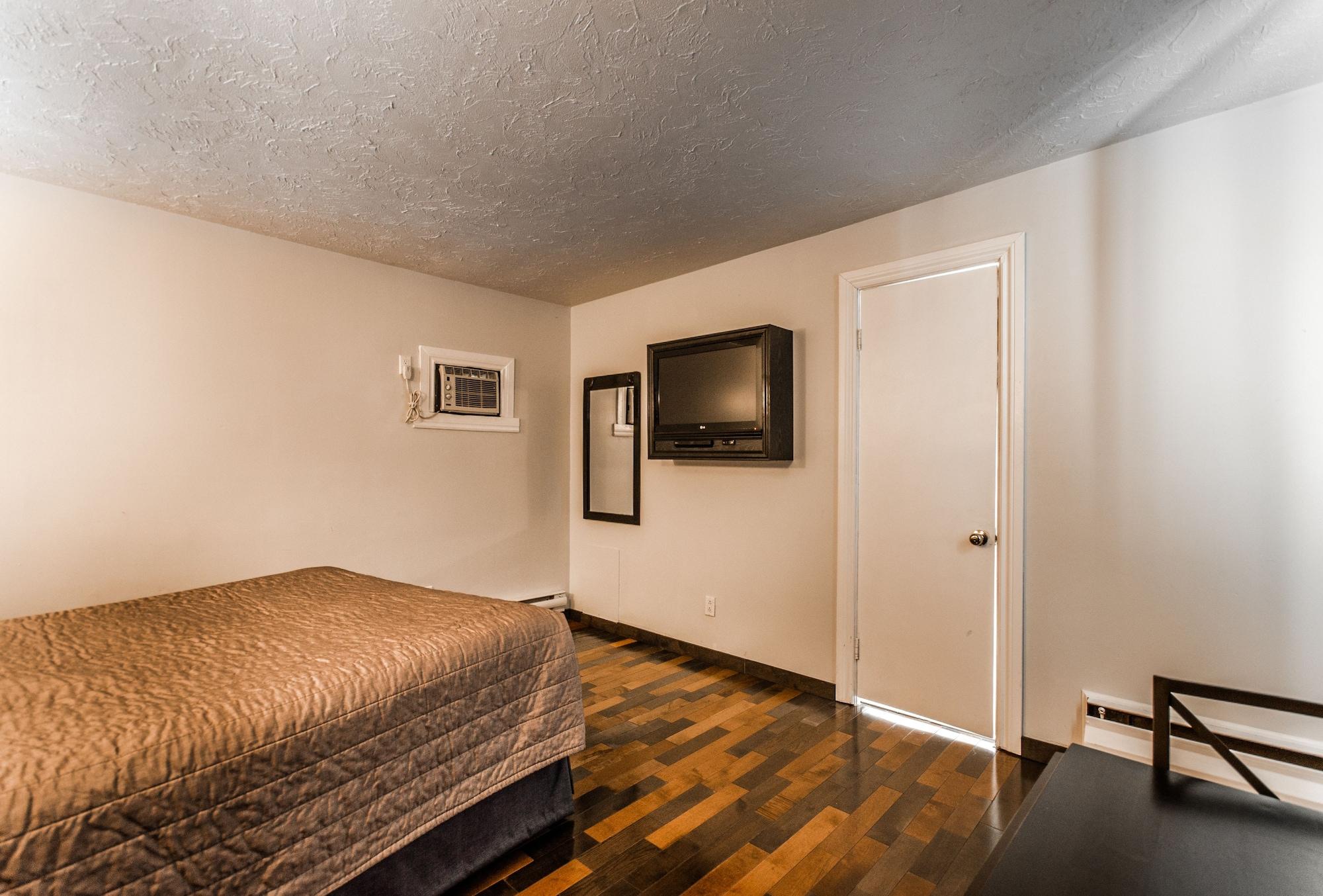 Olux Hotel-Motel-Suites Laval Kültér fotó