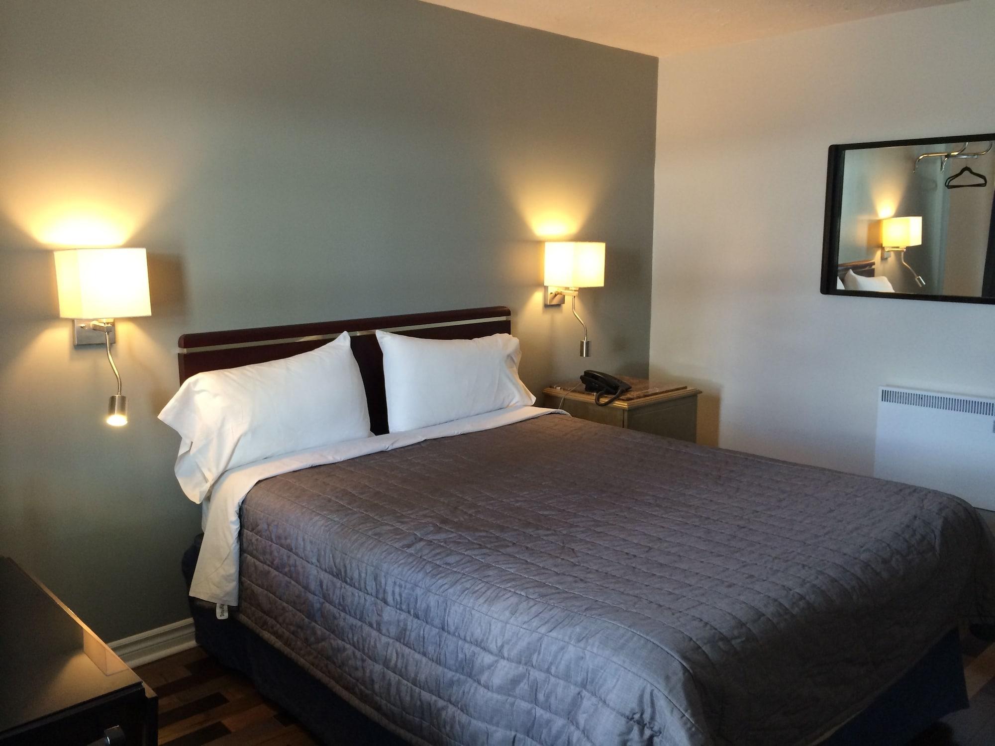 Olux Hotel-Motel-Suites Laval Kültér fotó