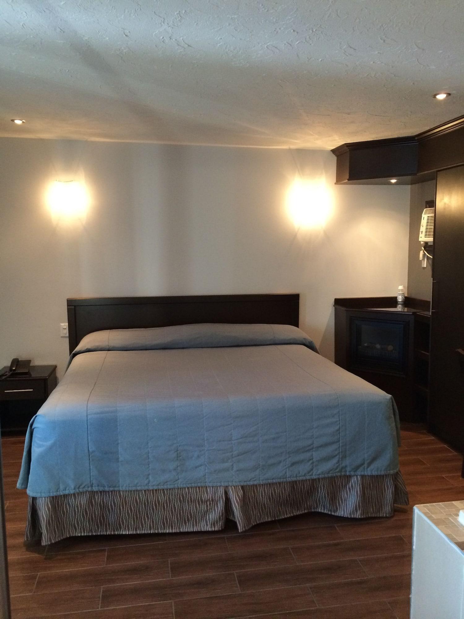 Olux Hotel-Motel-Suites Laval Kültér fotó