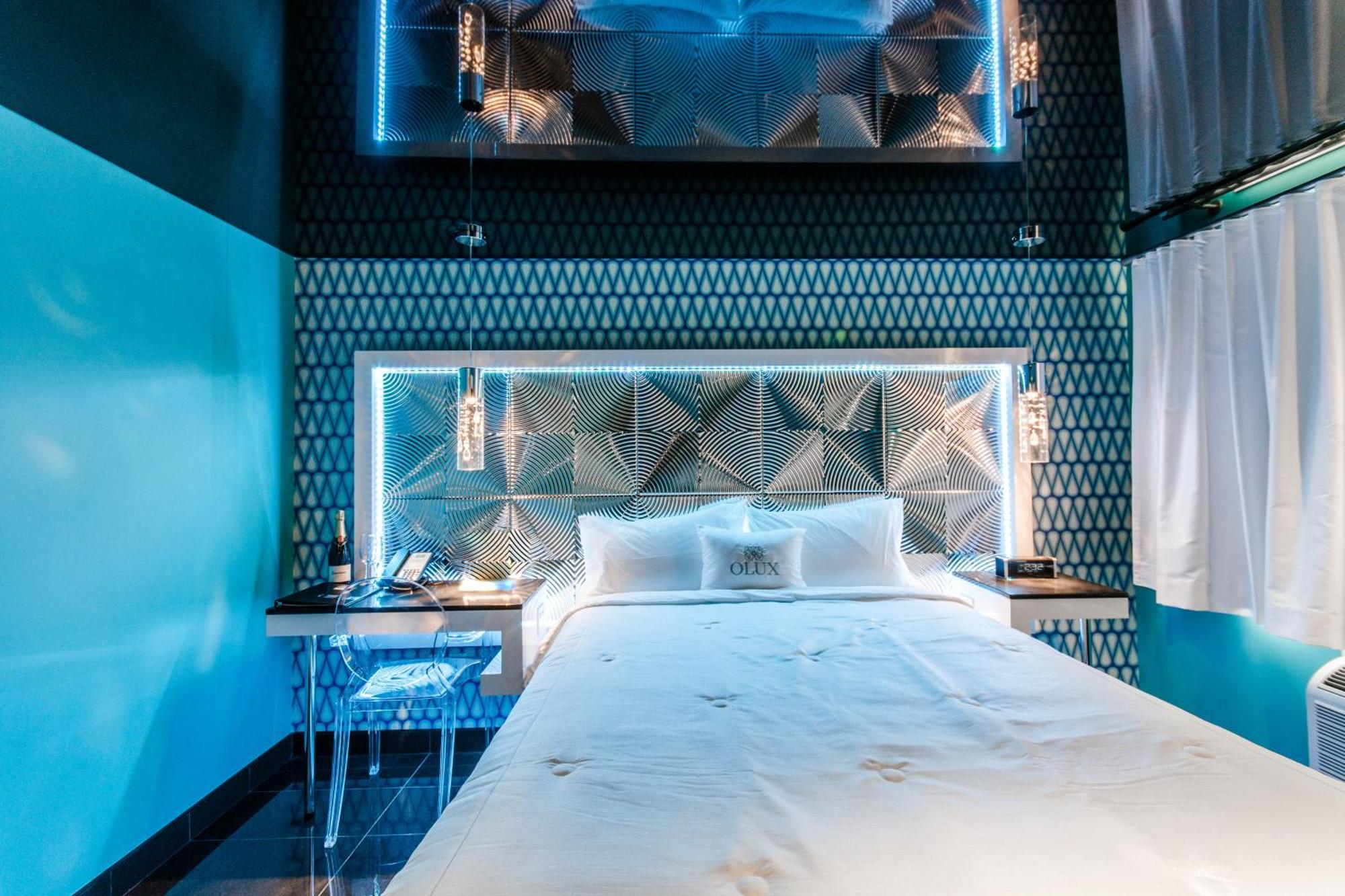 Olux Hotel-Motel-Suites Laval Kültér fotó